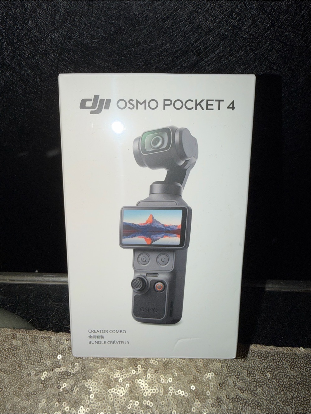 DJI Osmo Pocket 4 Creator Combo